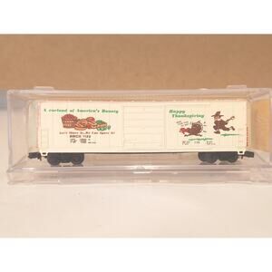 N Scale Bev-Bel Thanksgiving Boxcar BBCX 1122 Life-Like 50' Sliding Door